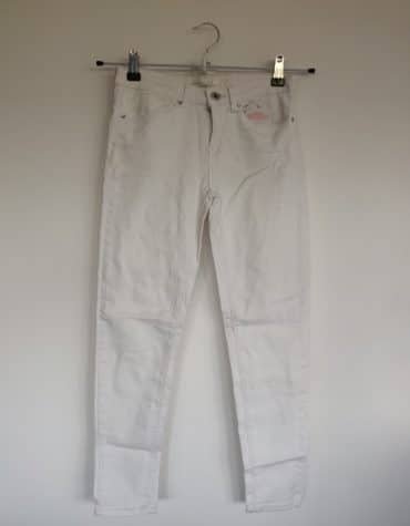Springfield. Pantalón vaquero
blanco recto
