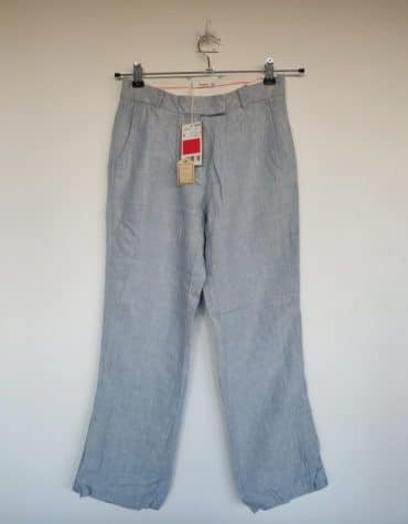 Mango. Pantalón de vestir
azul