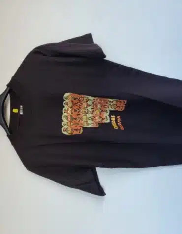 Jara. Camiseta marrón de
manga corta Bolivia
